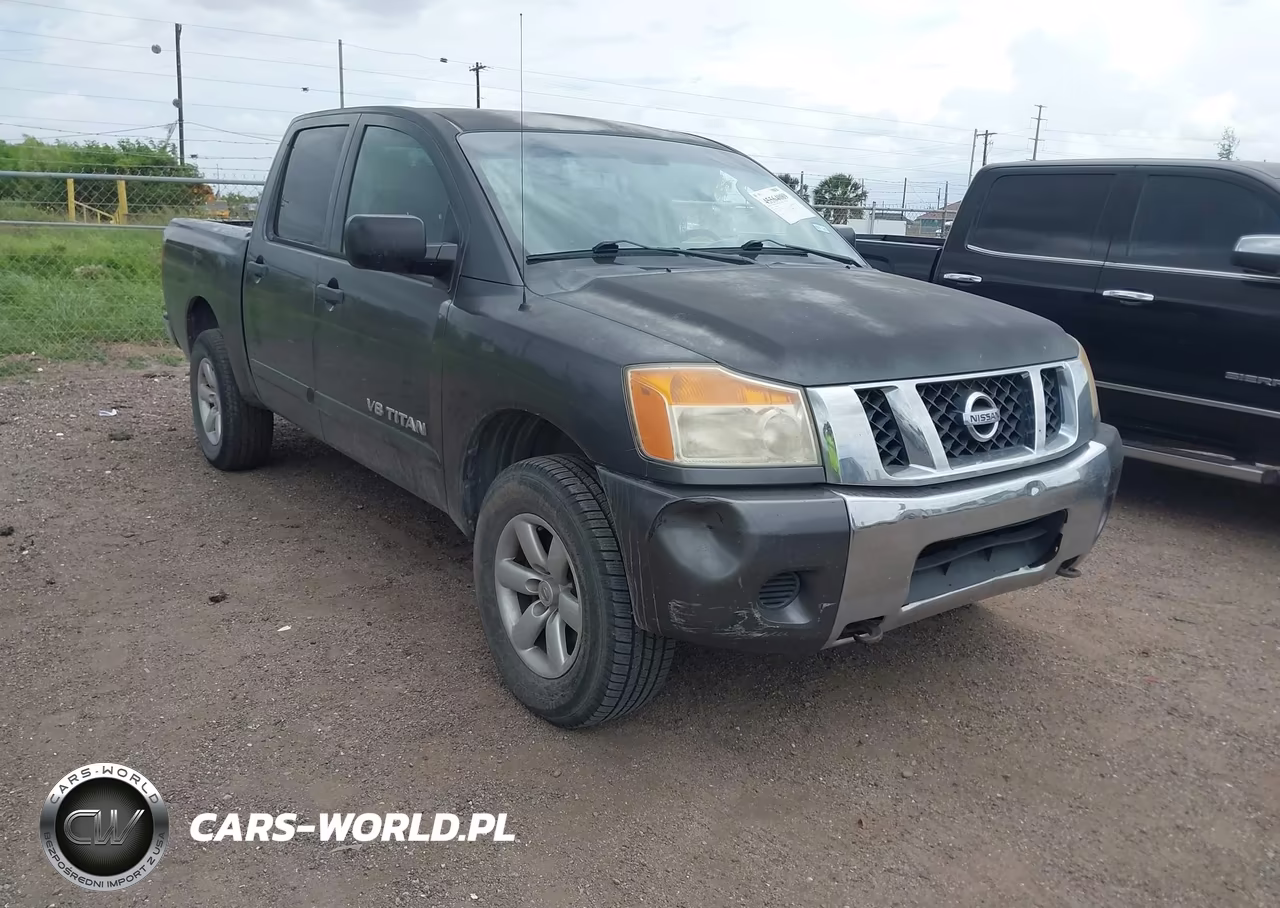 NISSAN TITAN