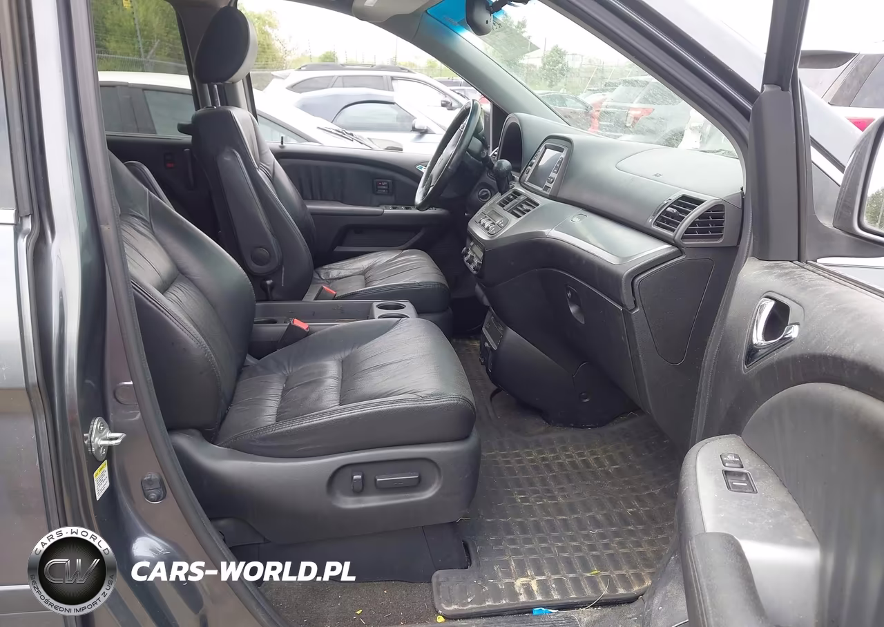2010 Honda Odyssey Touring VIN:5FNRL3H91AB044773 - 5