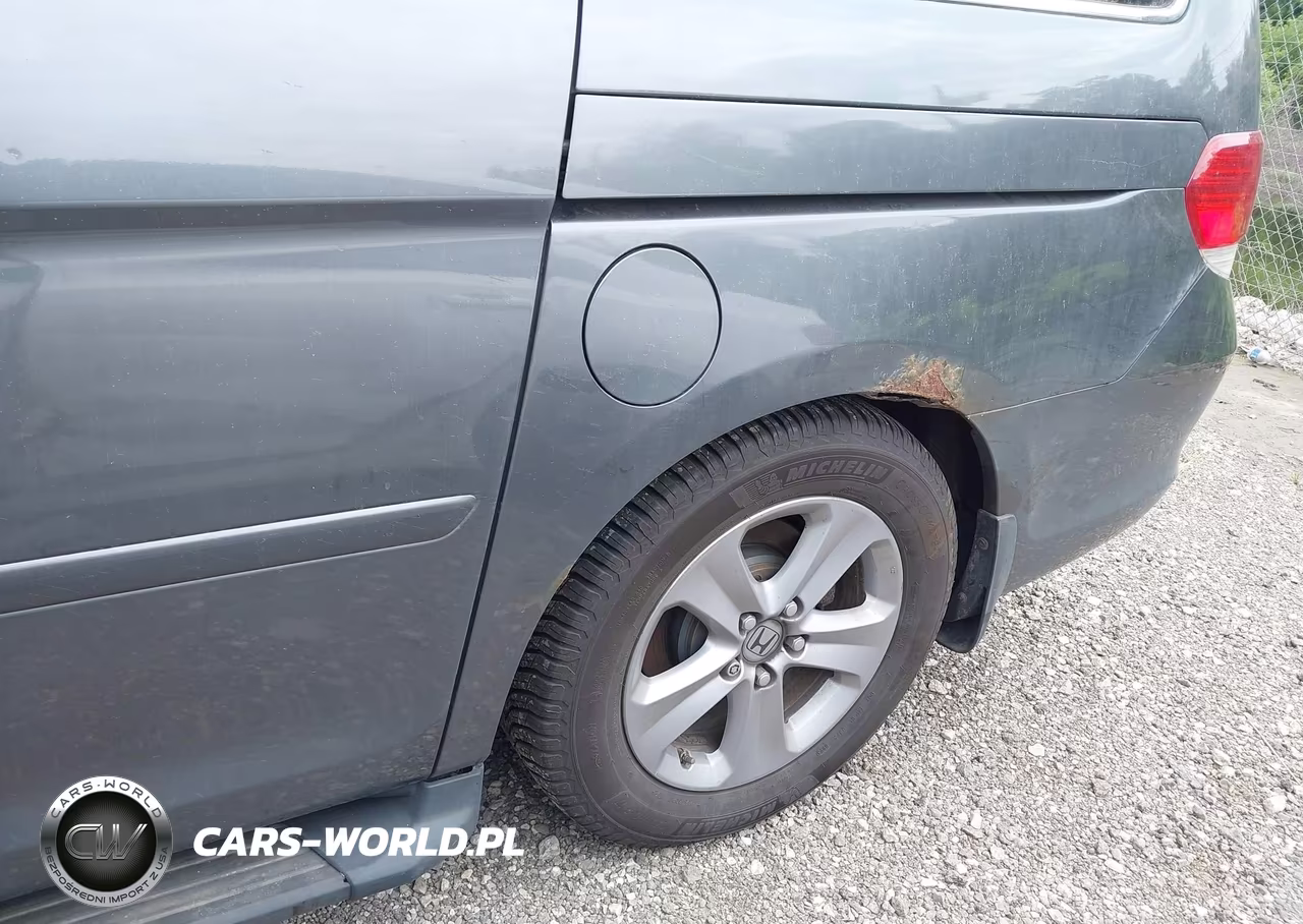 2010 Honda Odyssey Touring VIN:5FNRL3H91AB044773 - 6