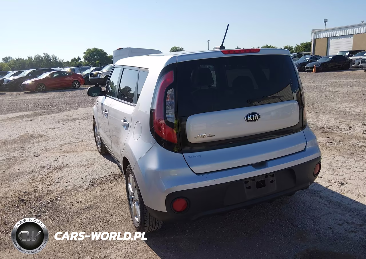 2018 Kia Soul VIN:KNDJN2A26J7602380 - 3