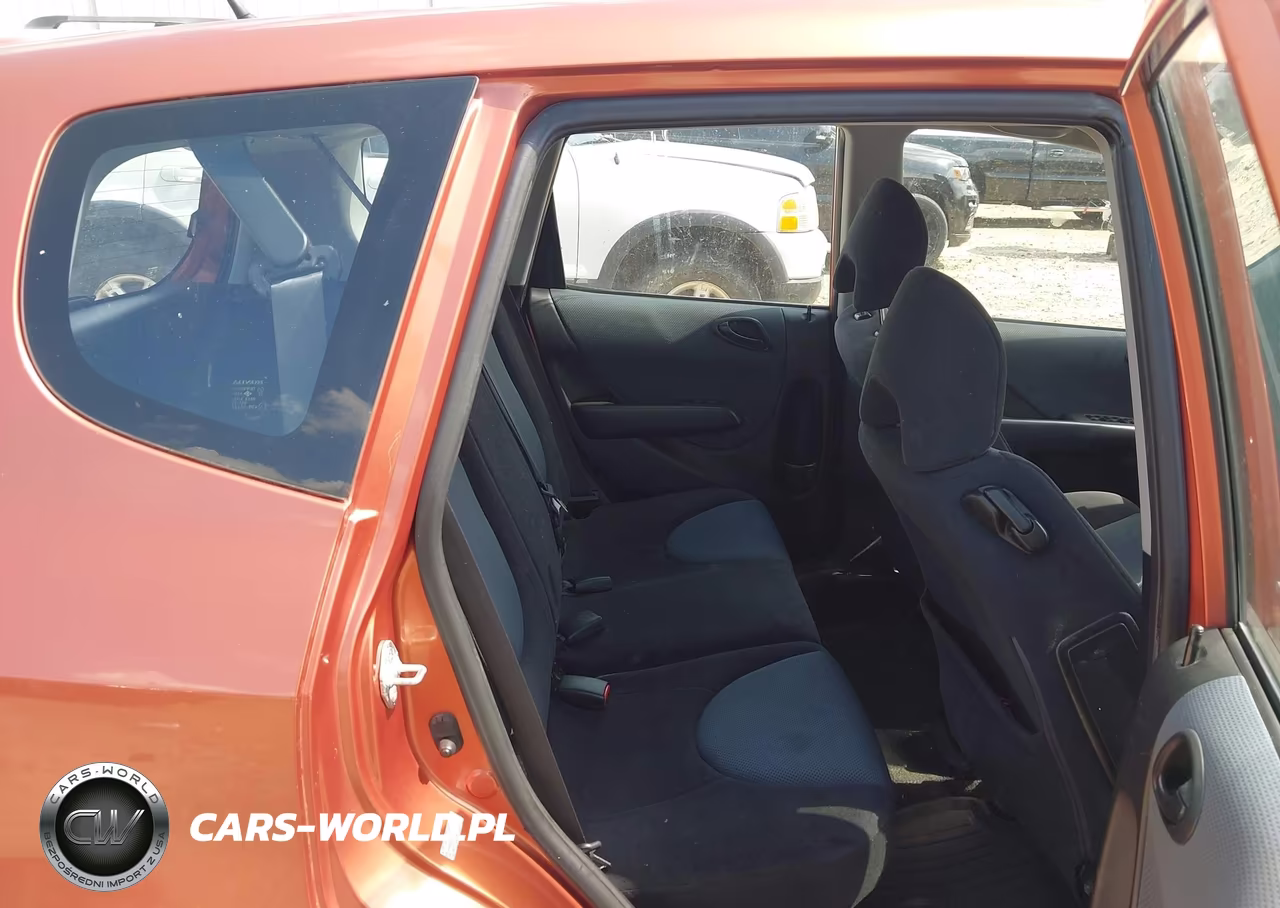 2007 Honda Fit Sport VIN:JHMGD38637S055505 - 8