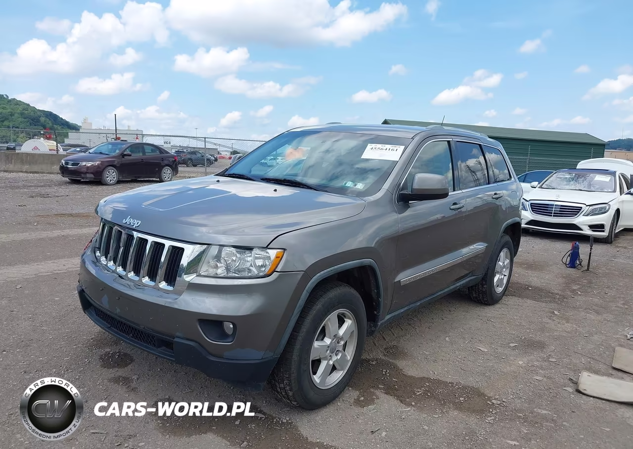 2011 Jeep Grand Cherokee Laredo VIN:1J4RR4GG1BC576845 - 2