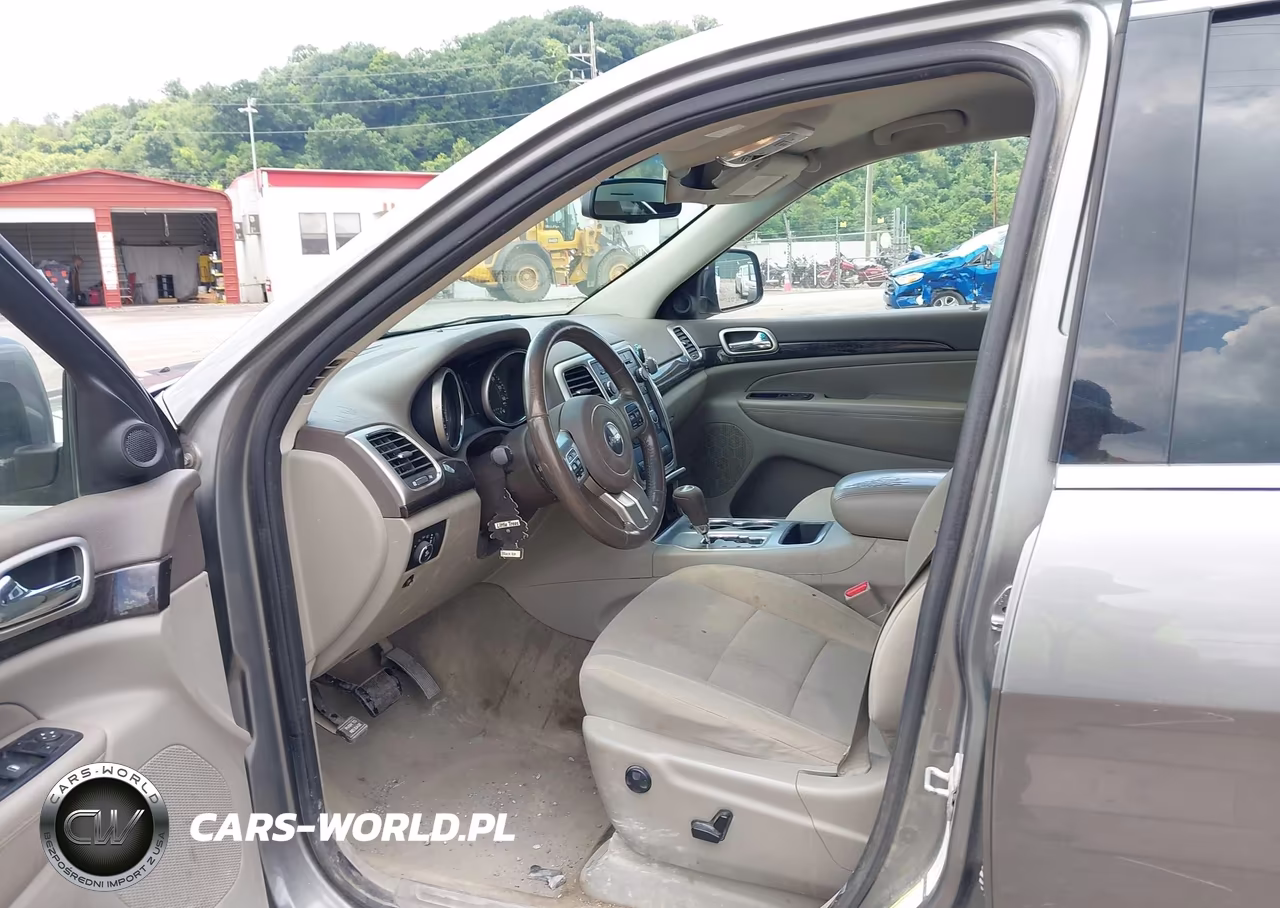 2011 Jeep Grand Cherokee Laredo VIN:1J4RR4GG1BC576845 - 5