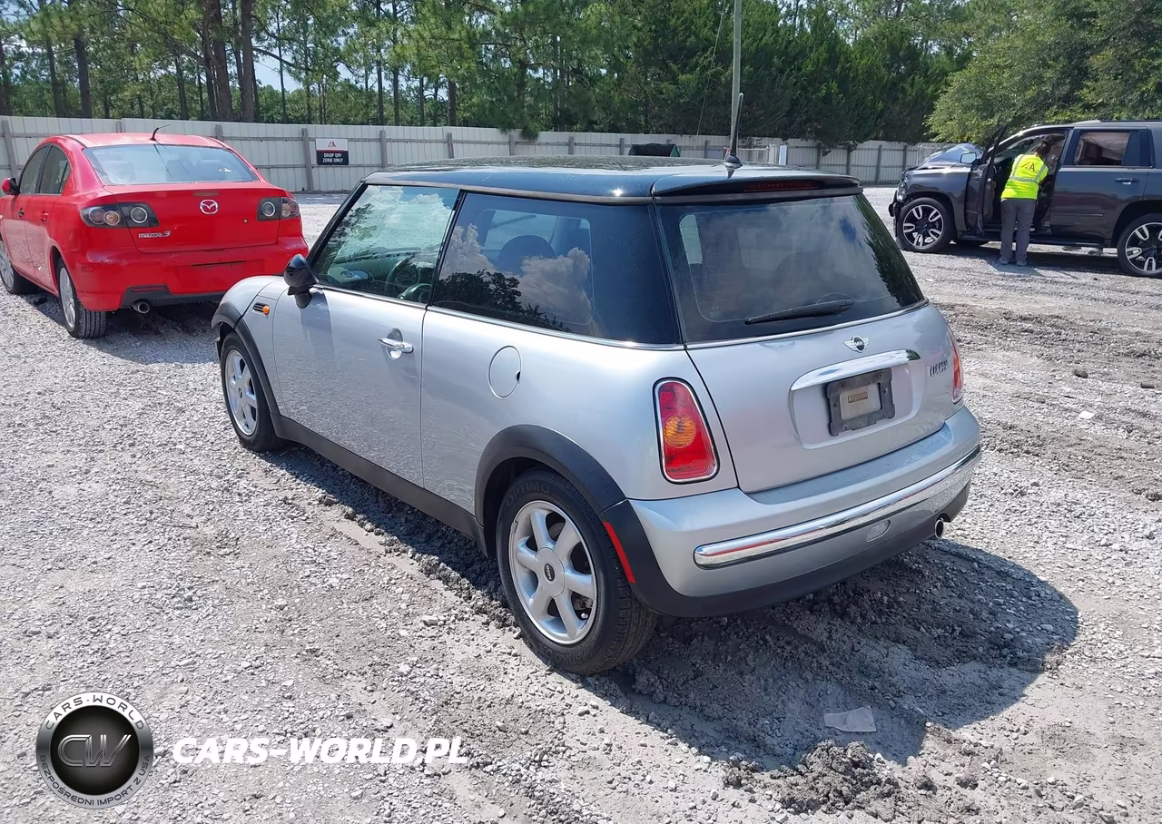 2004 Mini Cooper VIN:WMWRC33404TC54519 - 3