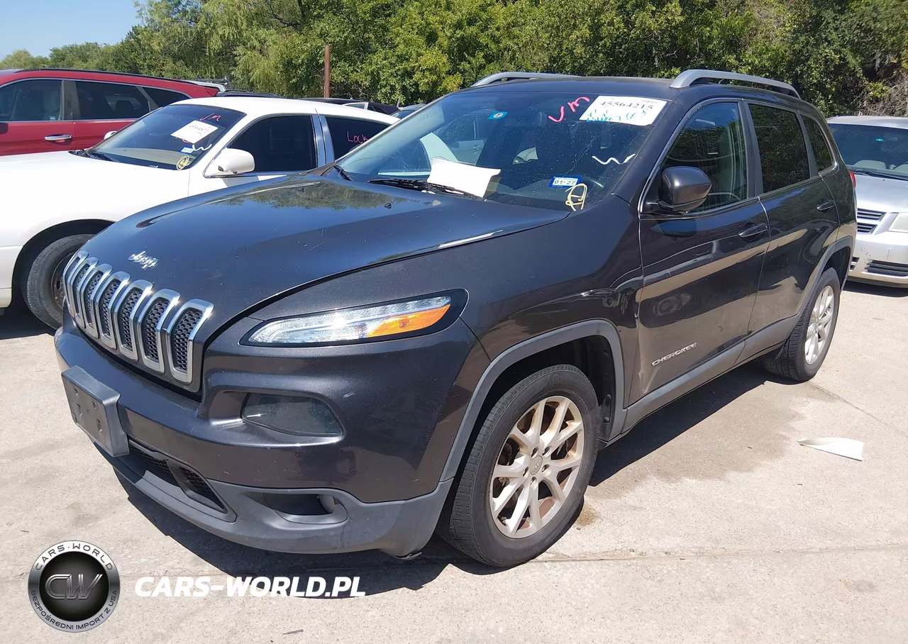 2015 Jeep Cherokee Latitude VIN:1C4PJLCBXFW699881 - 2