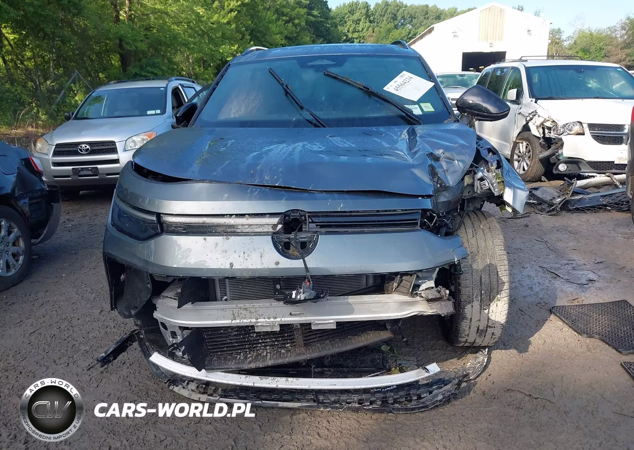 2026 Volkswagen Tiguan Se R-Line Black VIN:3VVGR7RM3TM008079 - 12