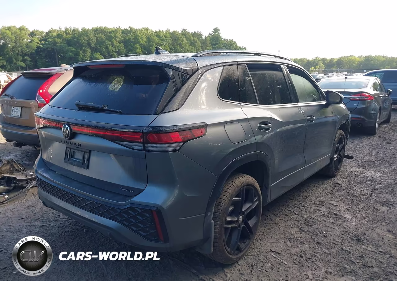 2026 Volkswagen Tiguan Se R-Line Black VIN:3VVGR7RM3TM008079 - 4
