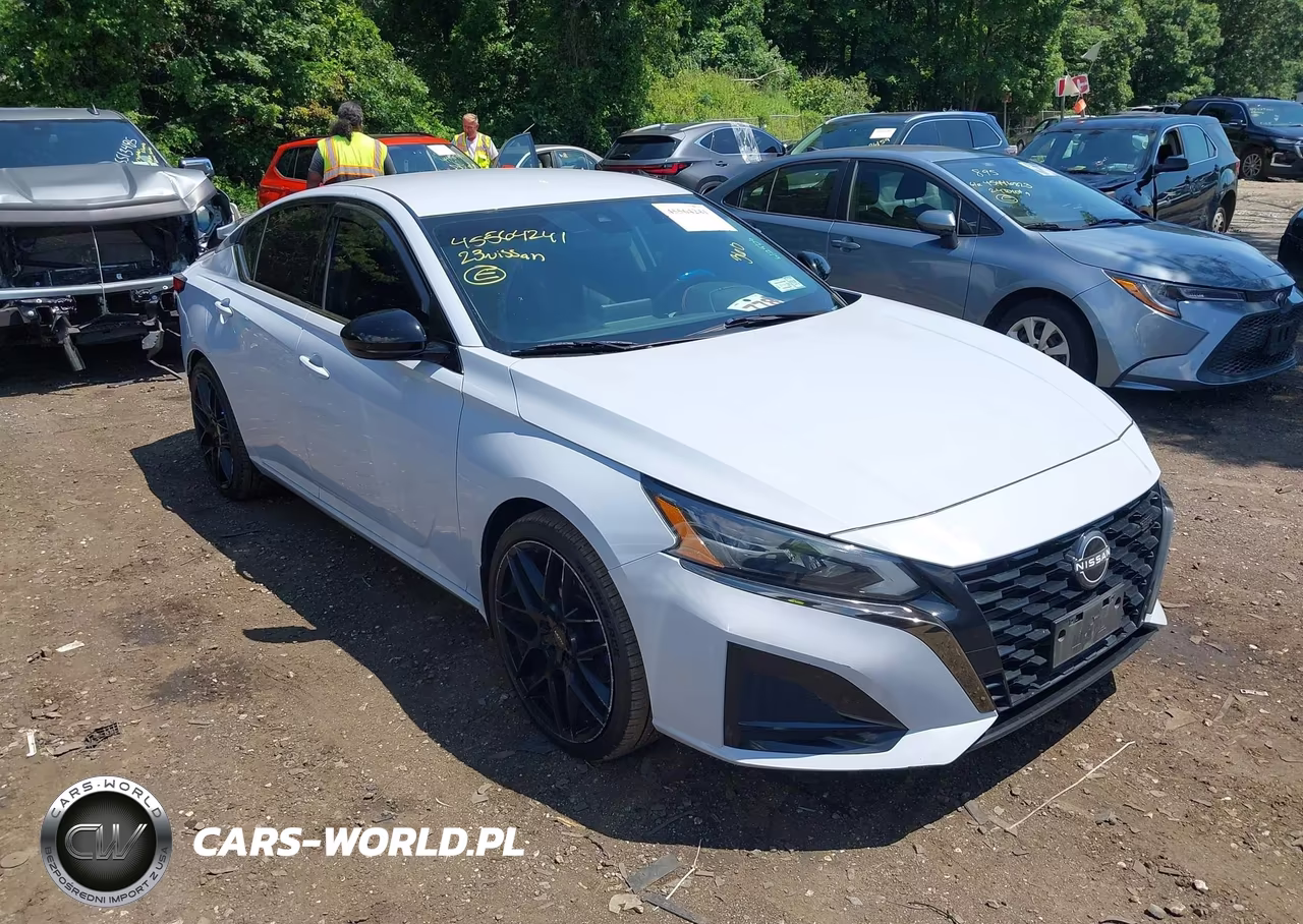 2023 Nissan Altima Sr Fwd – zdjęcie 1 z 17