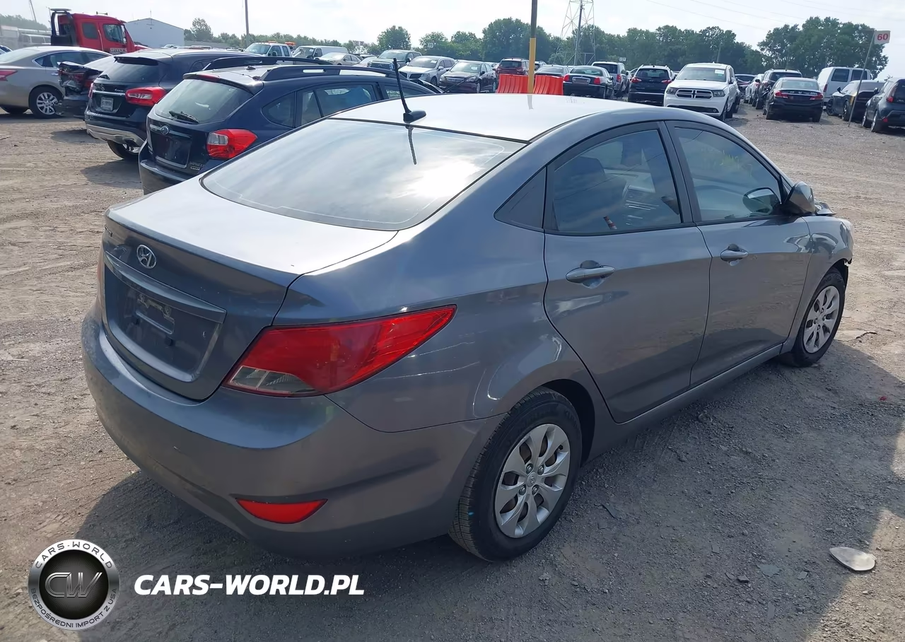 2015 Hyundai Accent Gls VIN:KMHCT4AE6FU885193 - 4
