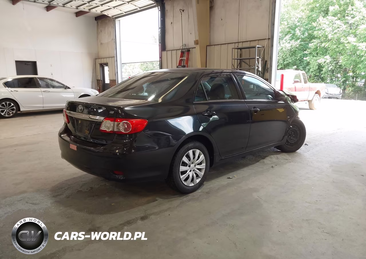 2013 Toyota Corolla Le VIN:2T1BU4EE3DC081810 - 4