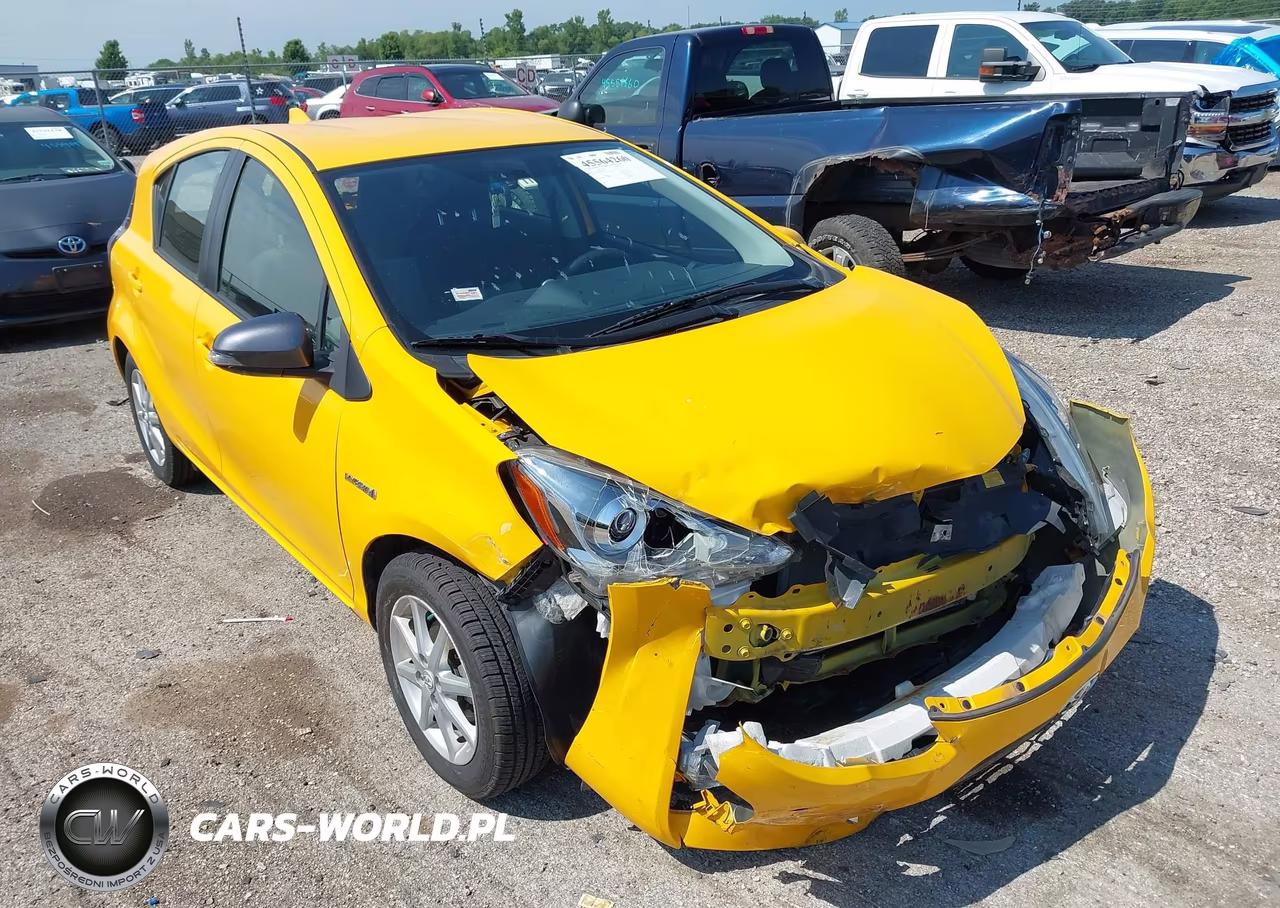 2015 Toyota Prius C Three