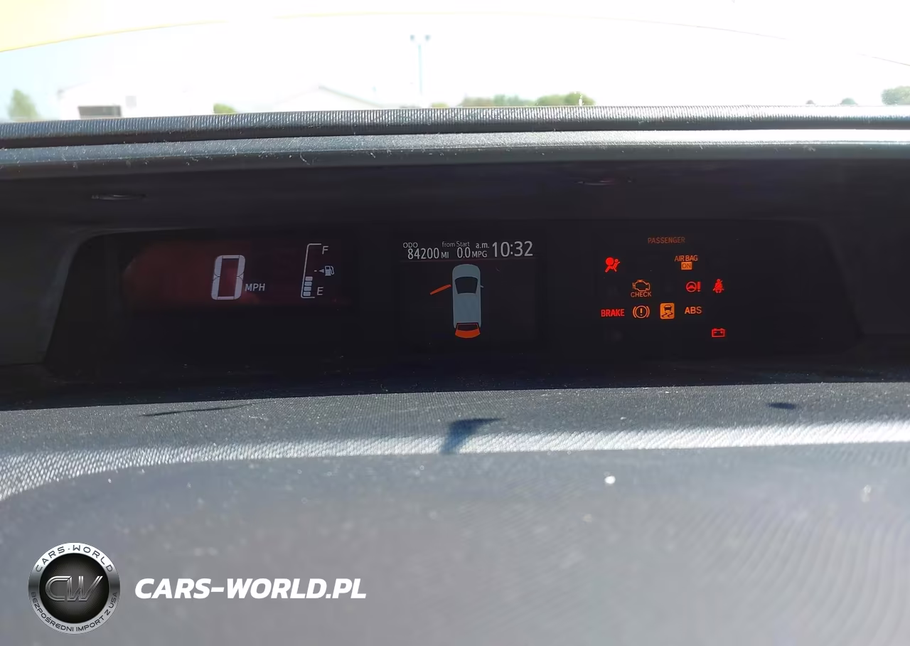 2015 Toyota Prius C Three VIN:JTDKDTB36F1087444 - 7