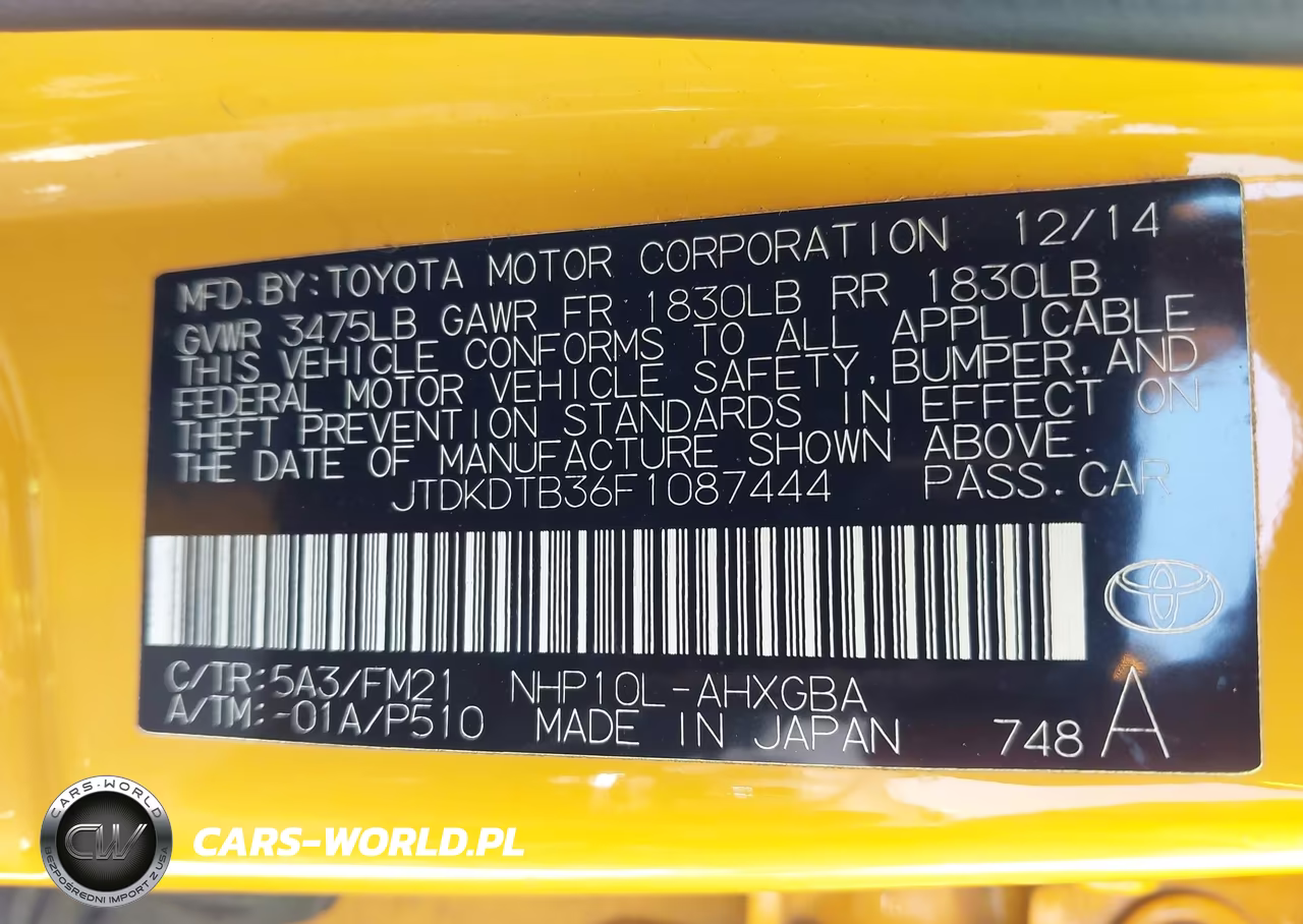 2015 Toyota Prius C Three VIN:JTDKDTB36F1087444 - 9