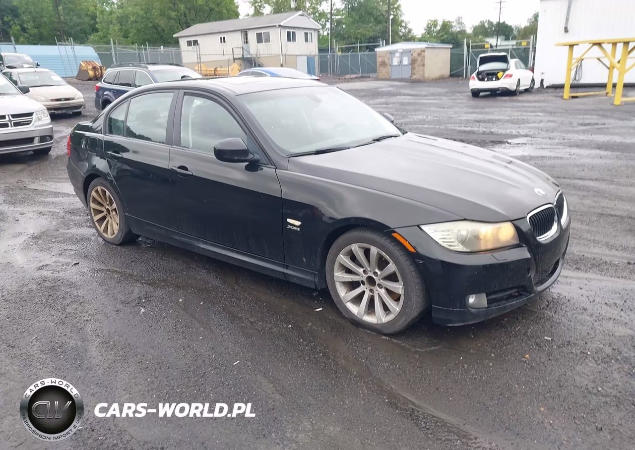 2011 BMW 328I xDrive – zdjęcie 1 z 11