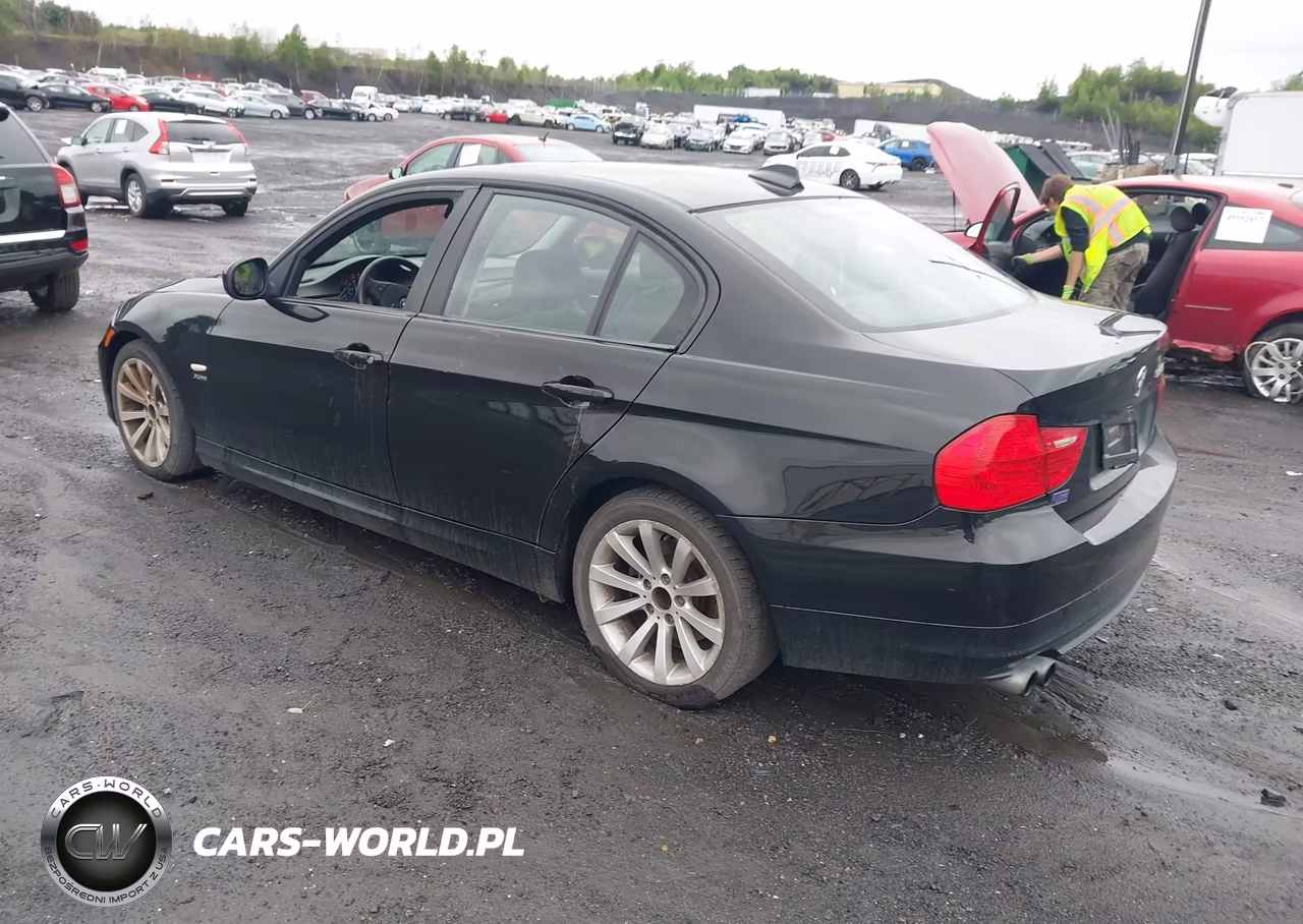2011 BMW 328I xDrive VIN:WBAPK7C56BA771517 - 3