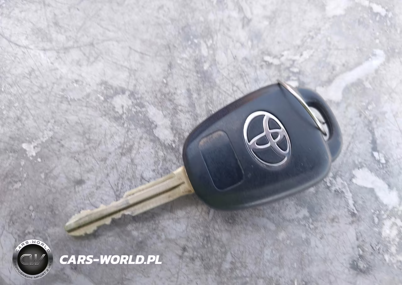 2016 Toyota Camry Le VIN:4T1BF1FK5GU208525 - 11