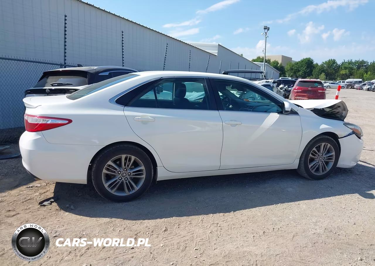2016 Toyota Camry Le VIN:4T1BF1FK5GU208525 - 13
