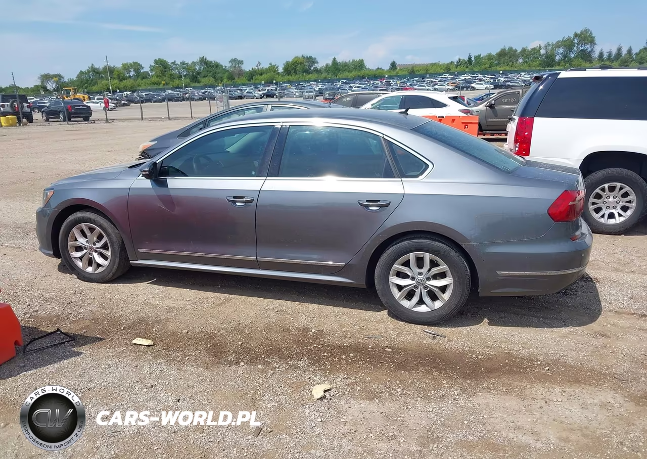 2016 Volkswagen Passat 1.8T S VIN:1VWAS7A33GC055418 - 14