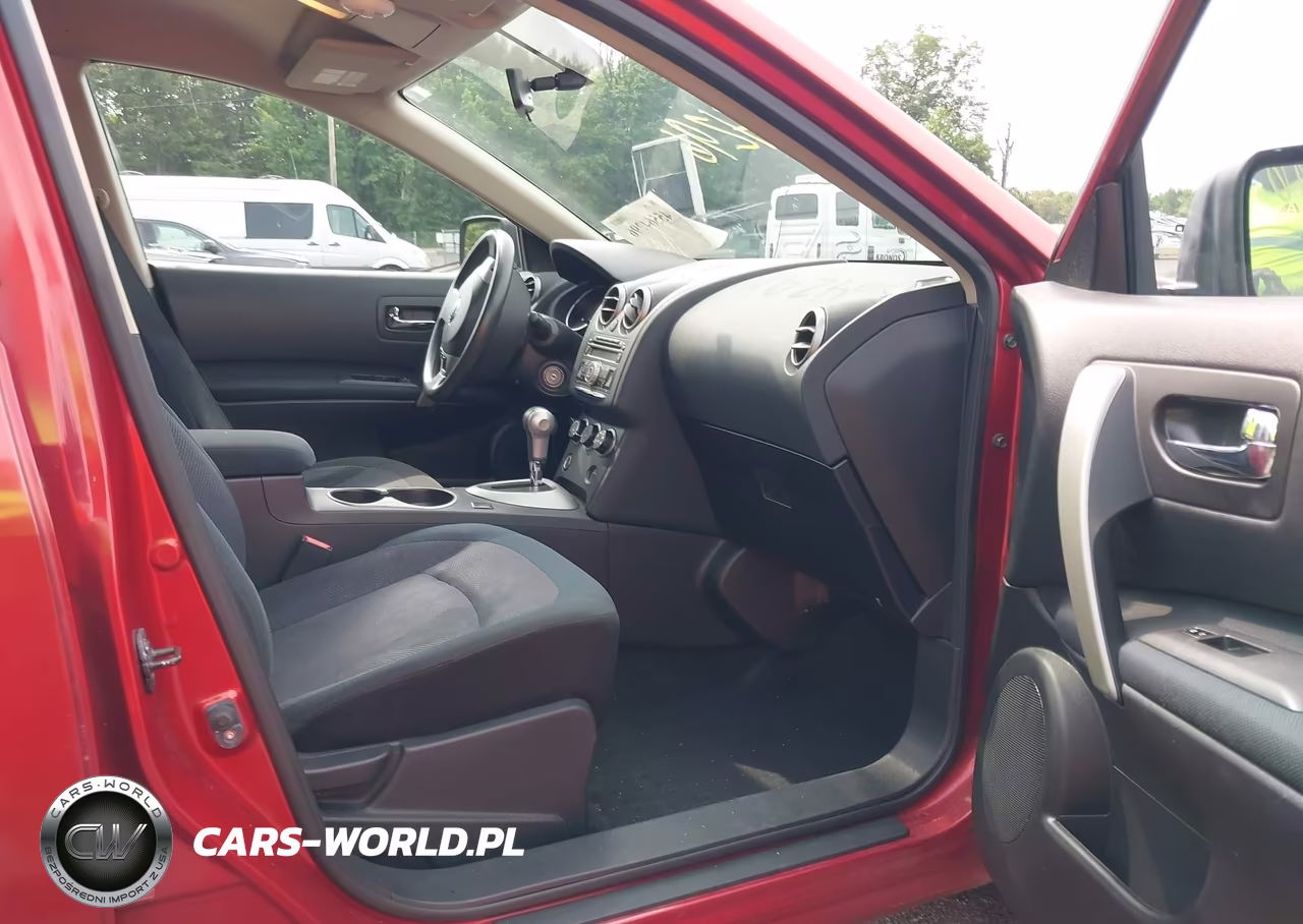 2013 Nissan Rogue S VIN:JN8AS5MV1DW142849 - 5