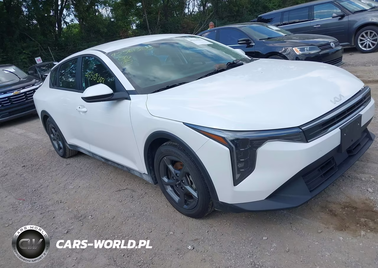 2025 Kia K4 Lxs – zdjęcie 1 z 16
