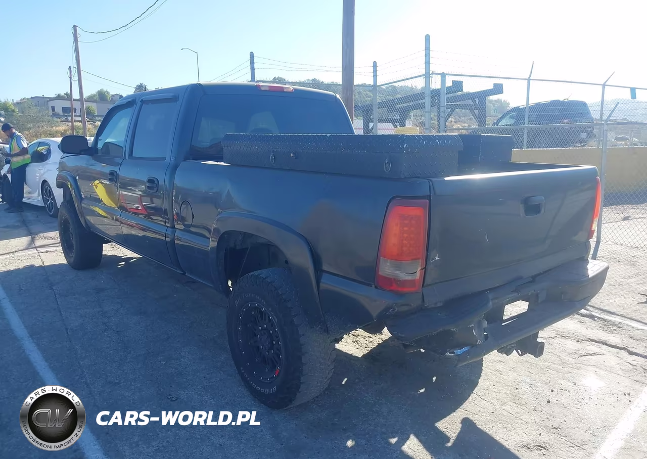 2005 Chevrolet Silverado 2500Hd Lt VIN:1GCHC23U65F833438 - 3