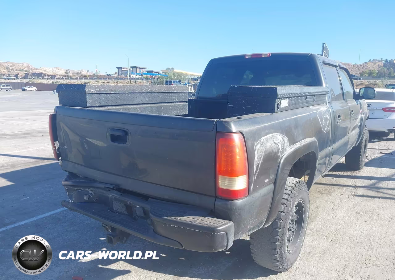 2005 Chevrolet Silverado 2500Hd Lt VIN:1GCHC23U65F833438 - 4