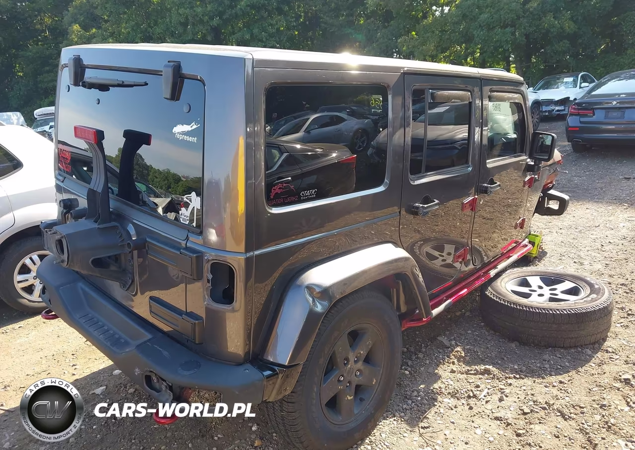 2016 Jeep Wrangler Unlimited Rubicon Hard Rock VIN:1C4HJWFG2GL273862 - 4