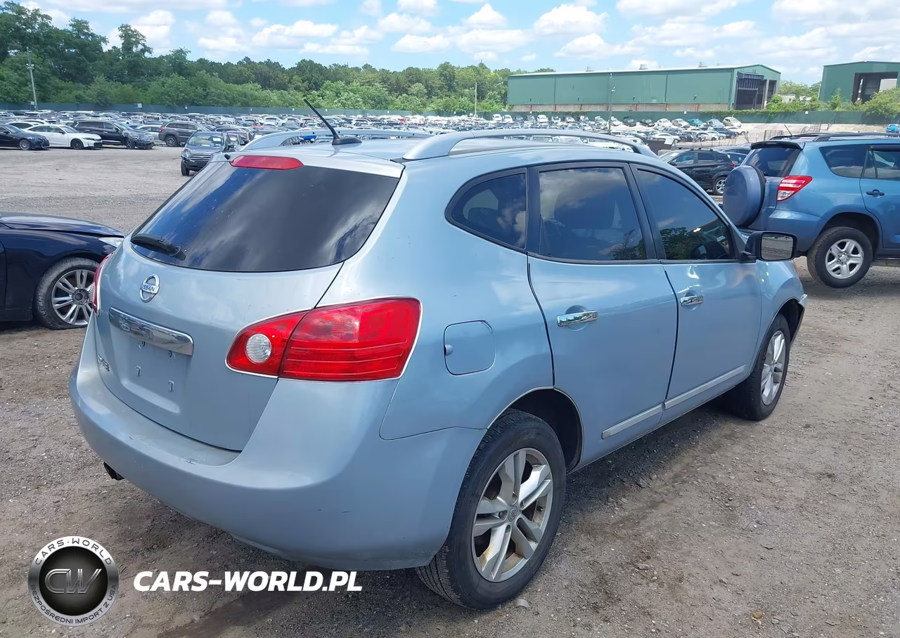 2013 Nissan Rogue Sv VIN:JN8AS5MV8DW129077 - 4