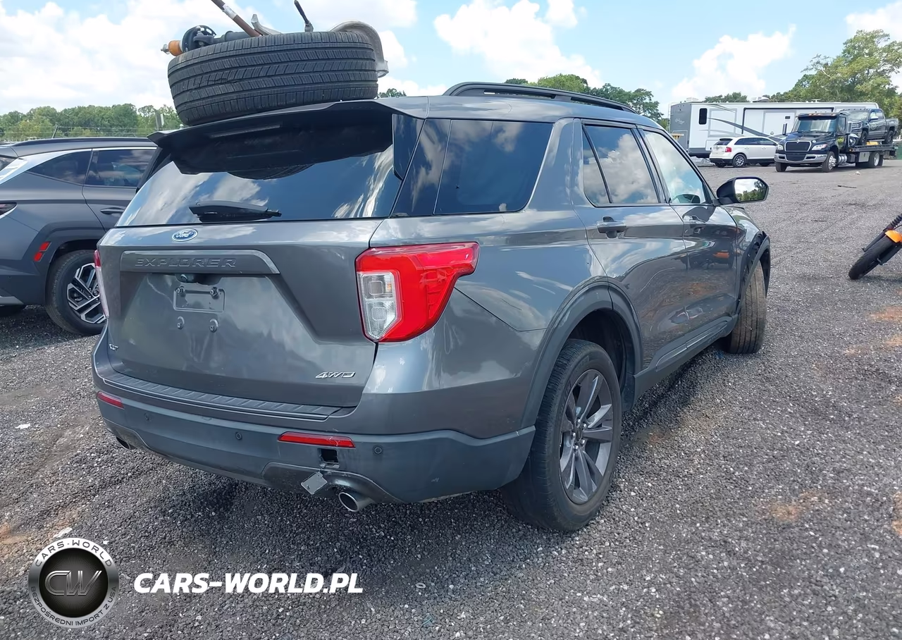 2022 Ford Explorer Xlt VIN:1FMSK8DH1NGA69565 - 4
