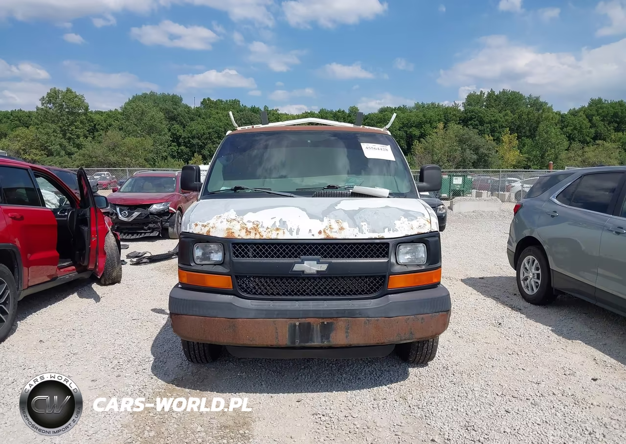 2005 Chevrolet Express VIN:1GCGG25V251201832 - 12