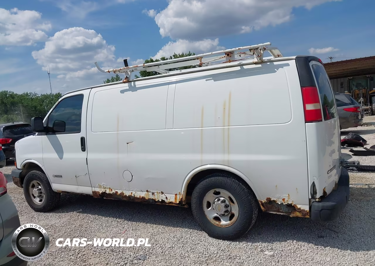 2005 Chevrolet Express VIN:1GCGG25V251201832 - 14