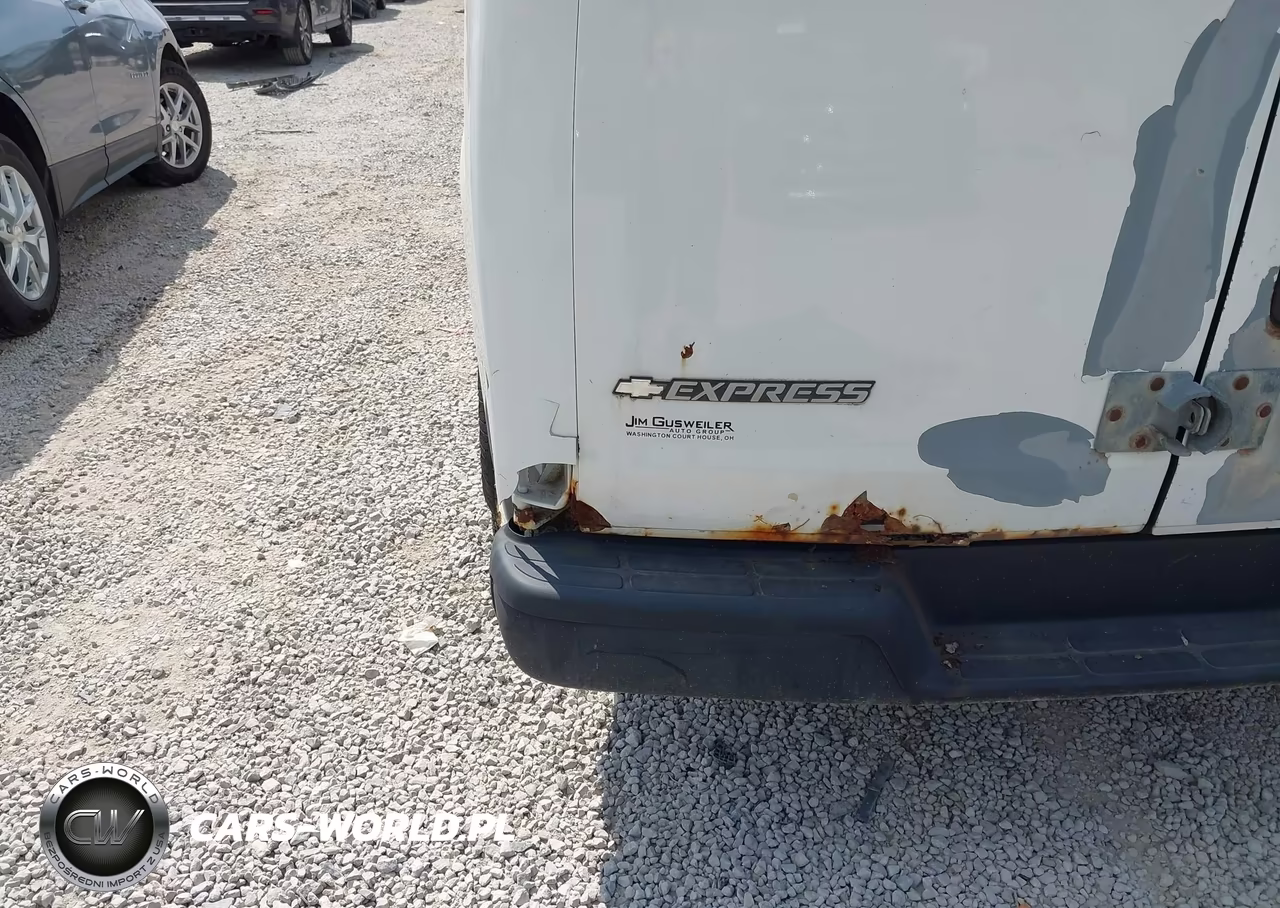 2005 Chevrolet Express VIN:1GCGG25V251201832 - 6