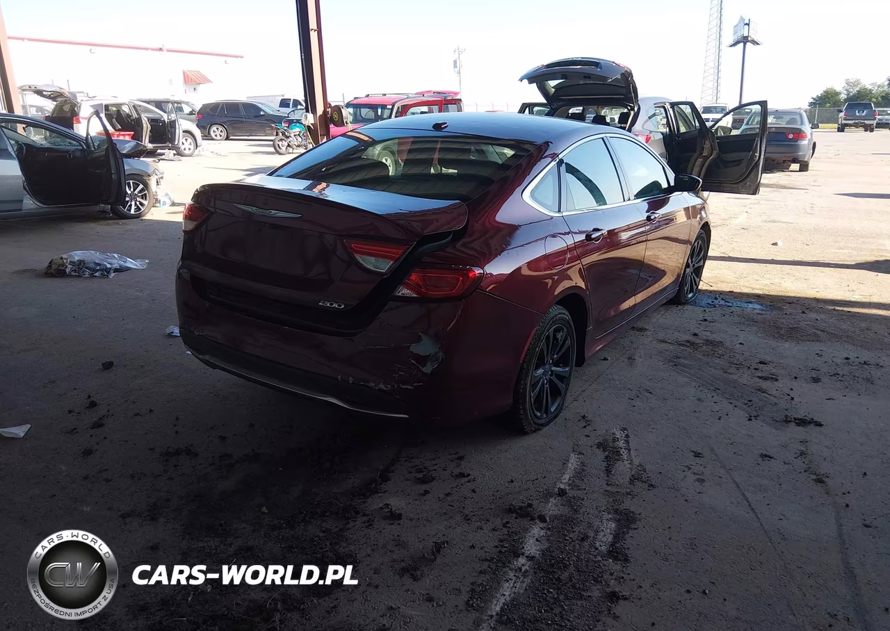 2015 Chrysler 200 Limited VIN:1C3CCCAB3FN721466 - 4