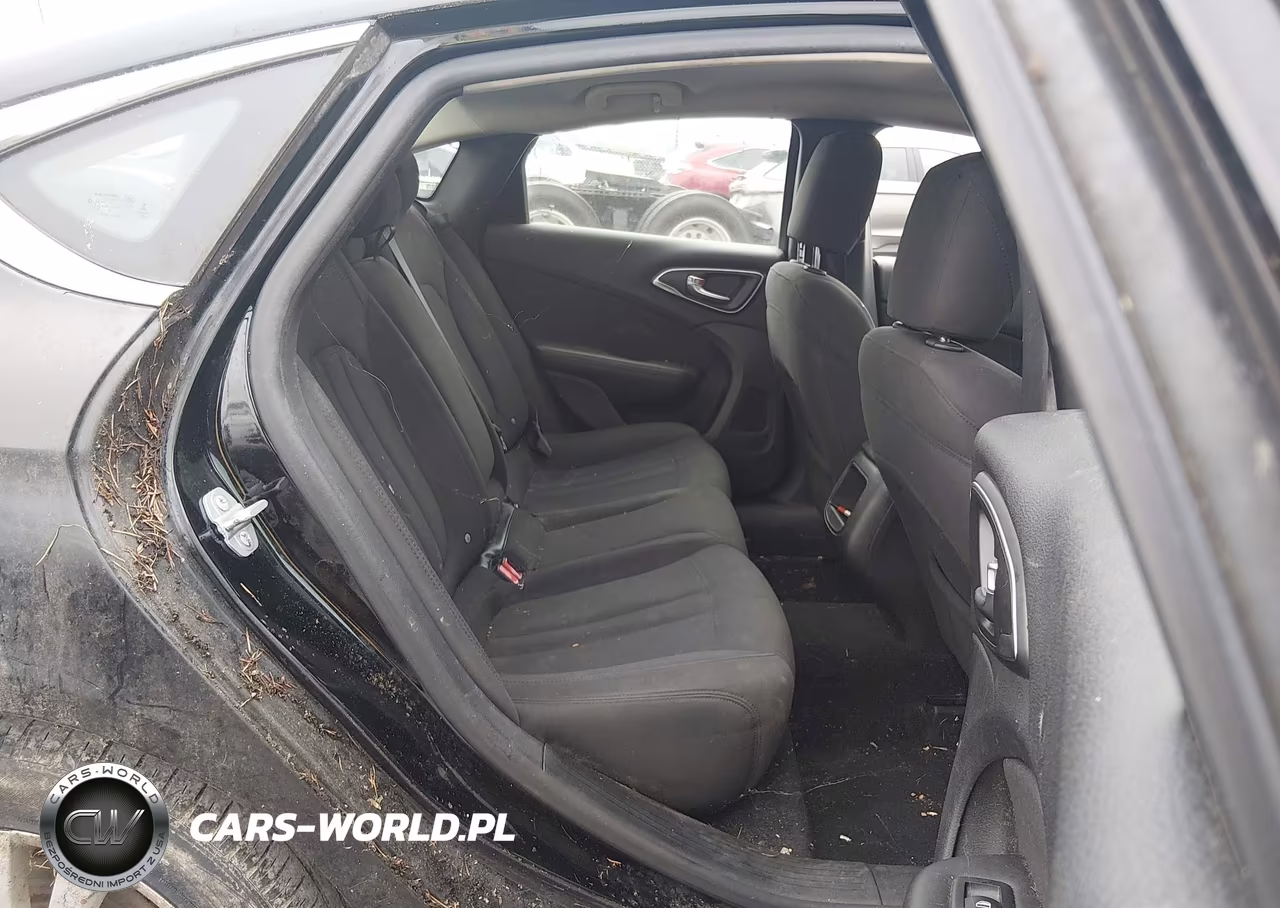 2015 Chrysler 200 Limited VIN:1C3CCCAB3FN617169 - 8