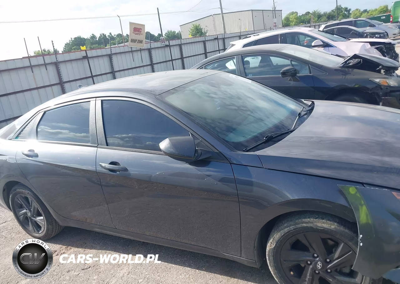 2021 Hyundai Elantra Sel VIN:5NPLM4AG5MH007684 - 13