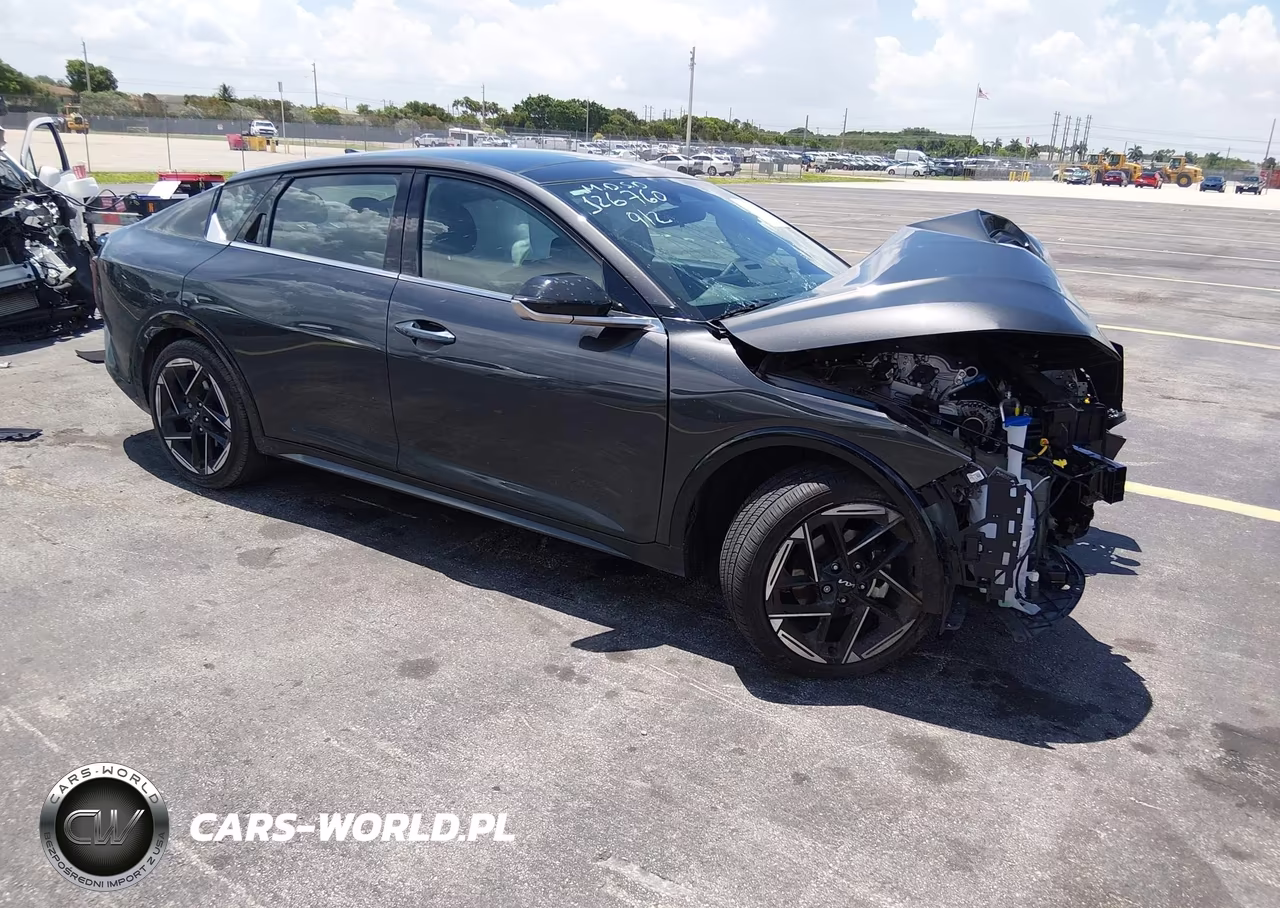 2025 Kia K4 Gt-Line – zdjęcie 1 z 16