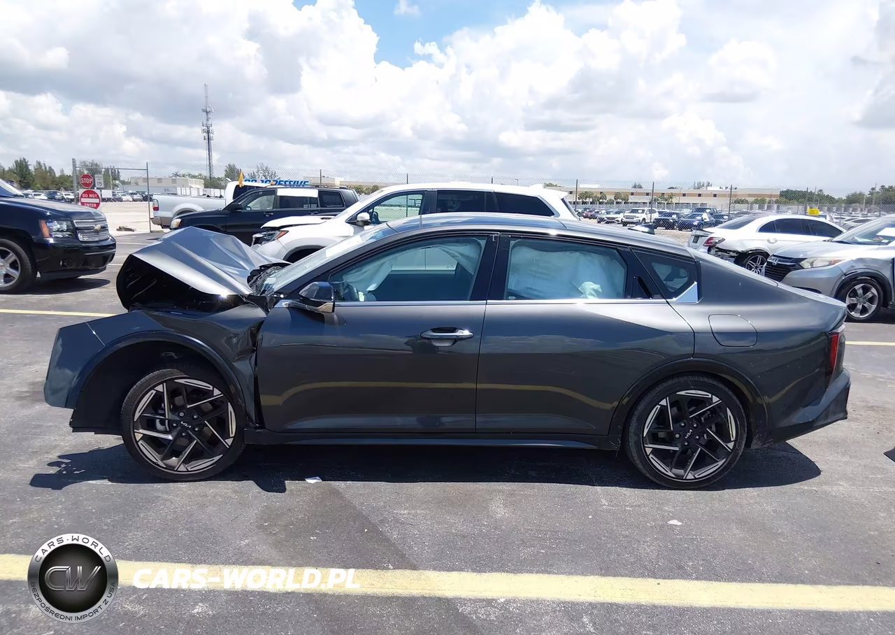2025 Kia K4 Gt-Line VIN:3KPFW4DE5SE126760 - 14