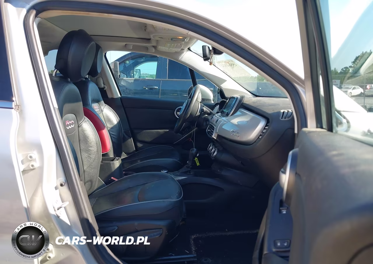 2016 Fiat 500X Lounge VIN:ZFBCFXDT9GP392201 - 5