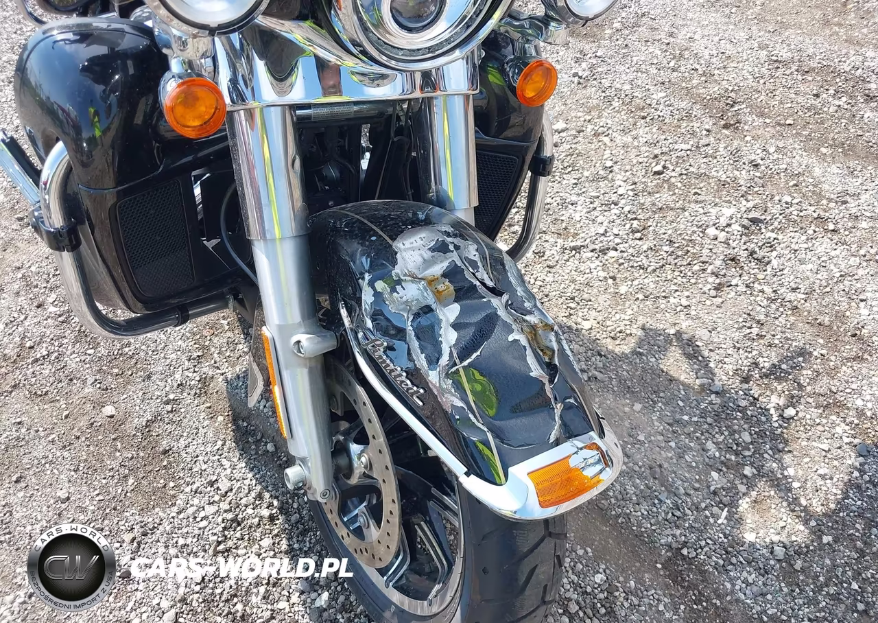 2017 Harley-Davidson Flhtk Ultra Limited VIN:1HD1KED10HB623809 - 14