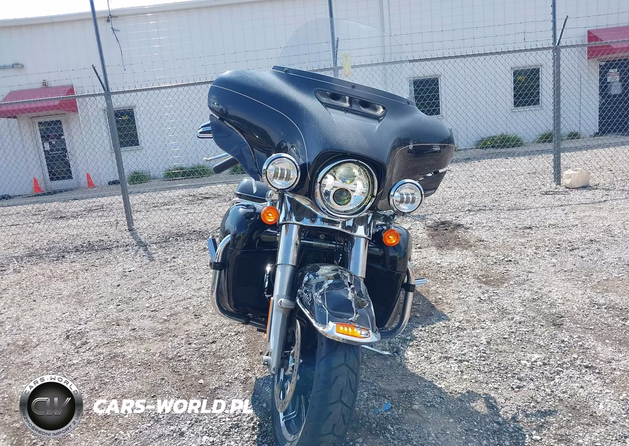 2017 Harley-Davidson Flhtk Ultra Limited VIN:1HD1KED10HB623809 - 5