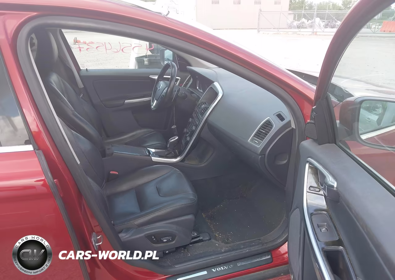 2015 Volvo Xc60 T6 Premier Plus VIN:YV4902RCXF2612118 - 5