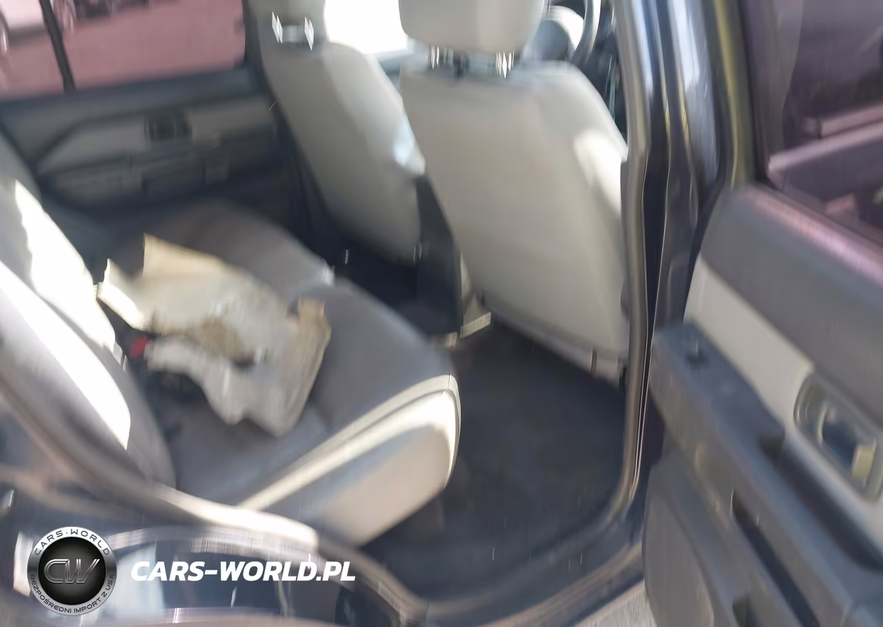 1997 Nissan Pathfinder Le-Se-Xe VIN:JN8AR05Y6VW180036 - 8