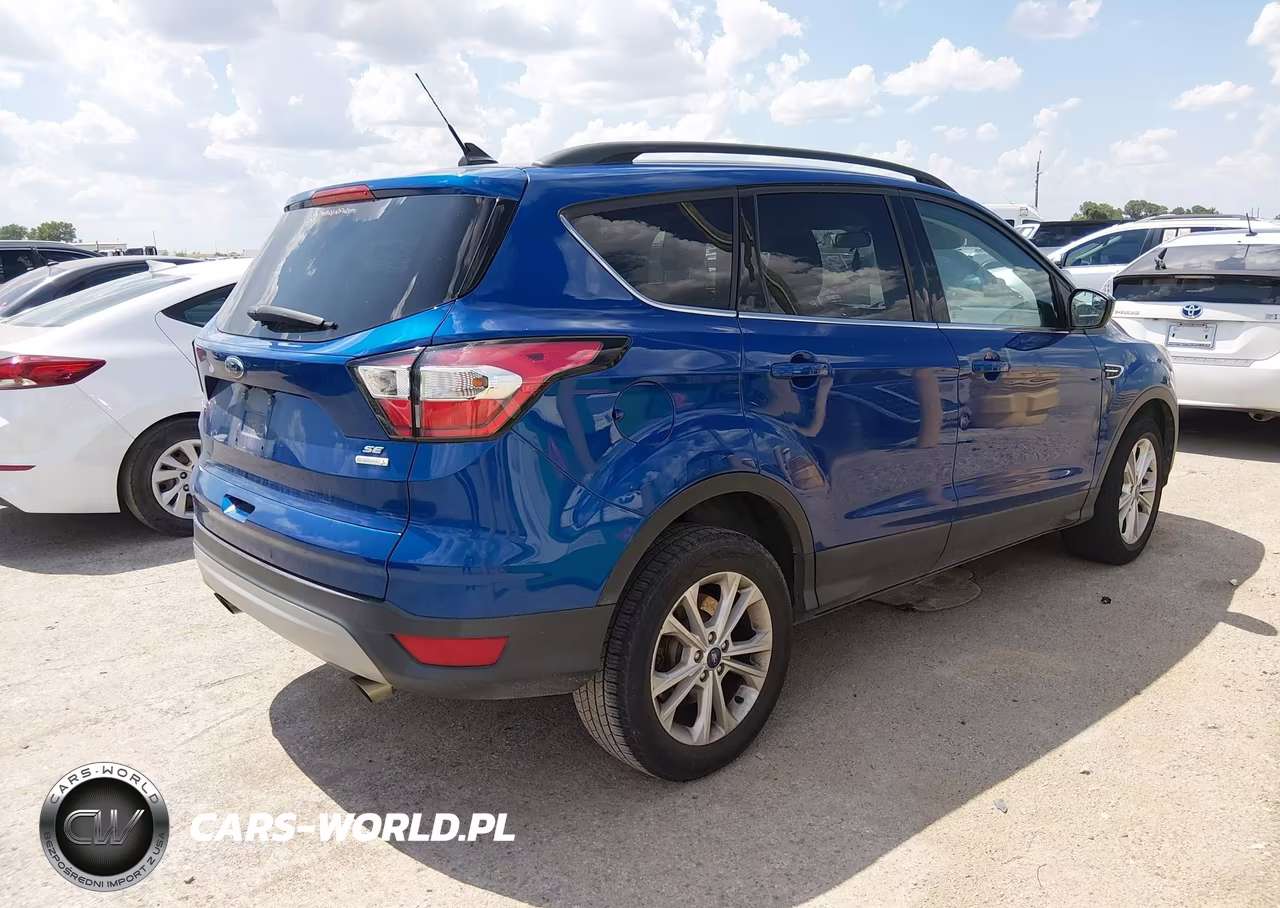 2018 Ford Escape Se VIN:1FMCU0GD7JUC03225 - 4