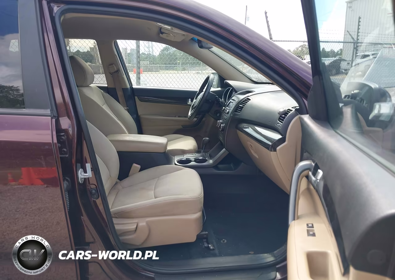 2011 Kia Sorento Lx VIN:5XYKT3A11BG159003 - 5