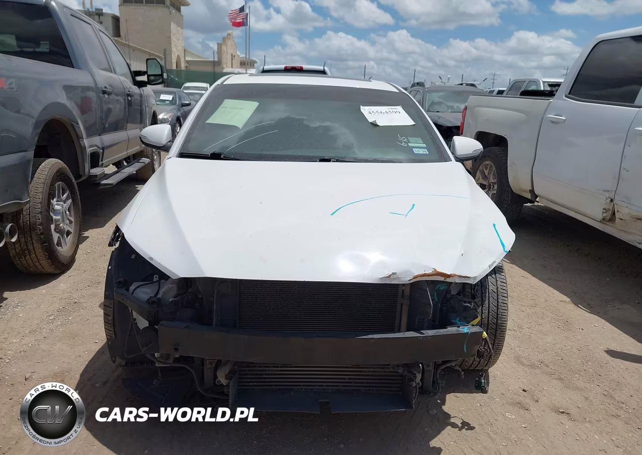 2018 Hyundai Elantra Sport VIN:KMHD04LB7JU450224 - 13