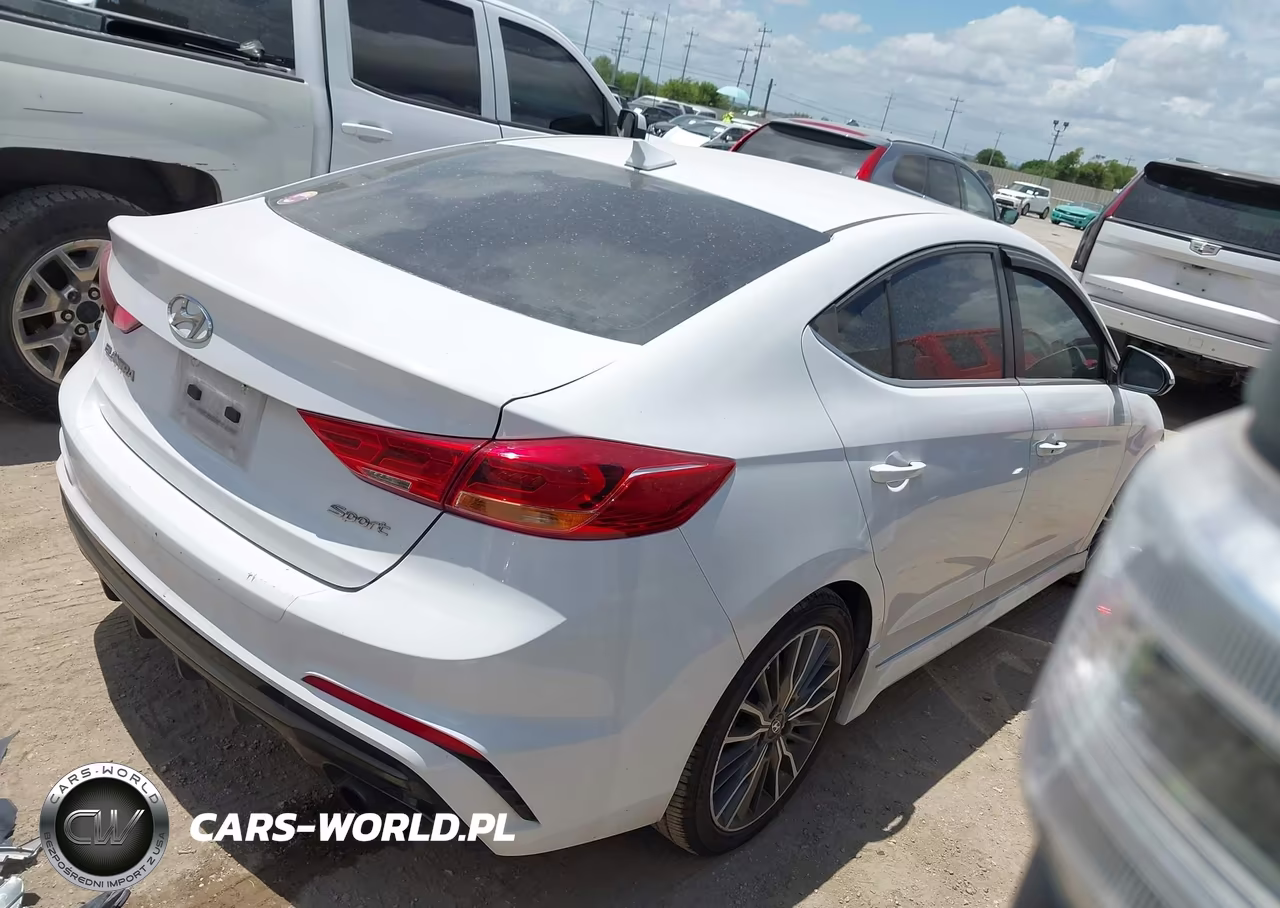 2018 Hyundai Elantra Sport VIN:KMHD04LB7JU450224 - 4