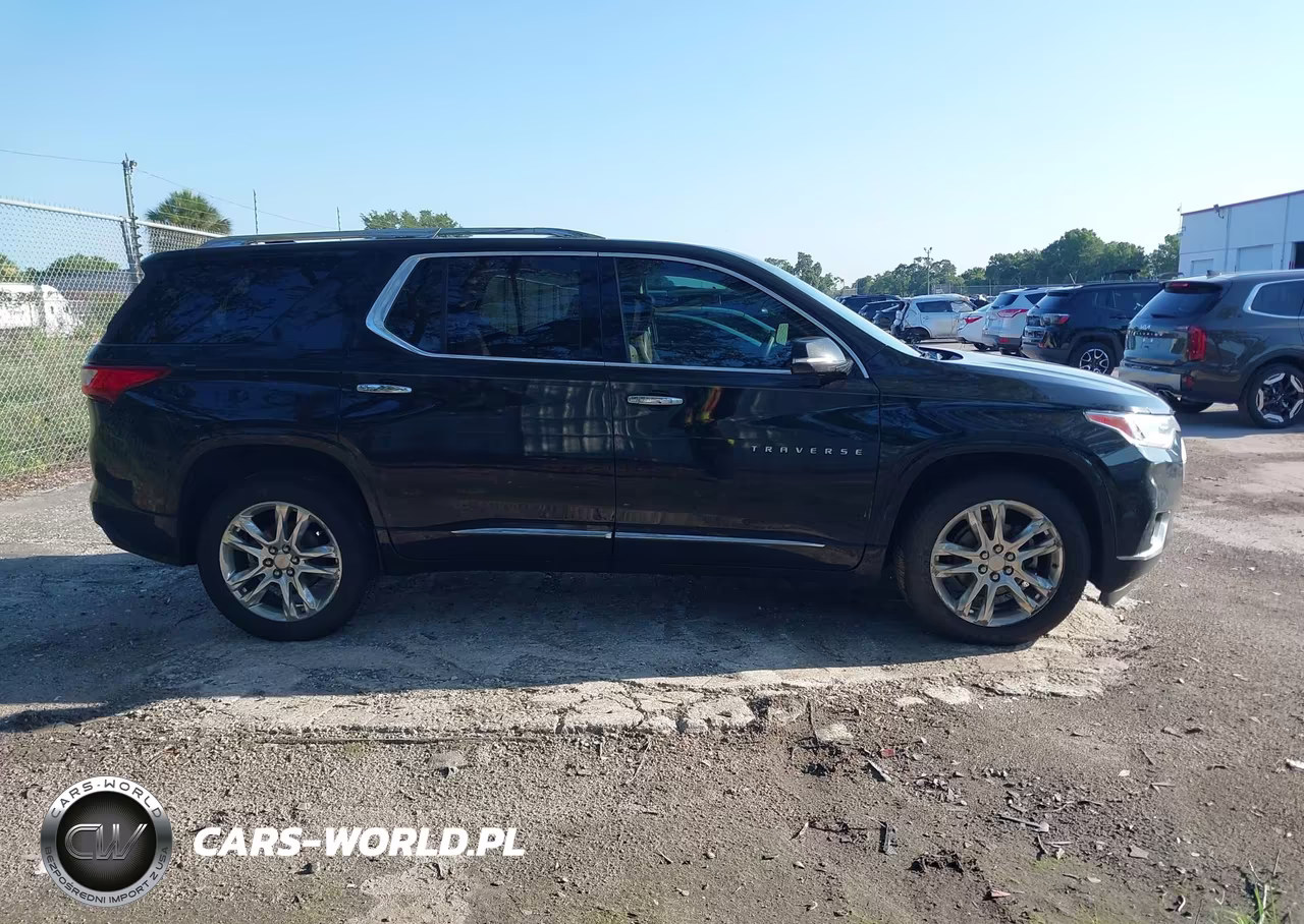 2018 Chevrolet Traverse High Country VIN:1GNEVKKW2JJ221753 - 13