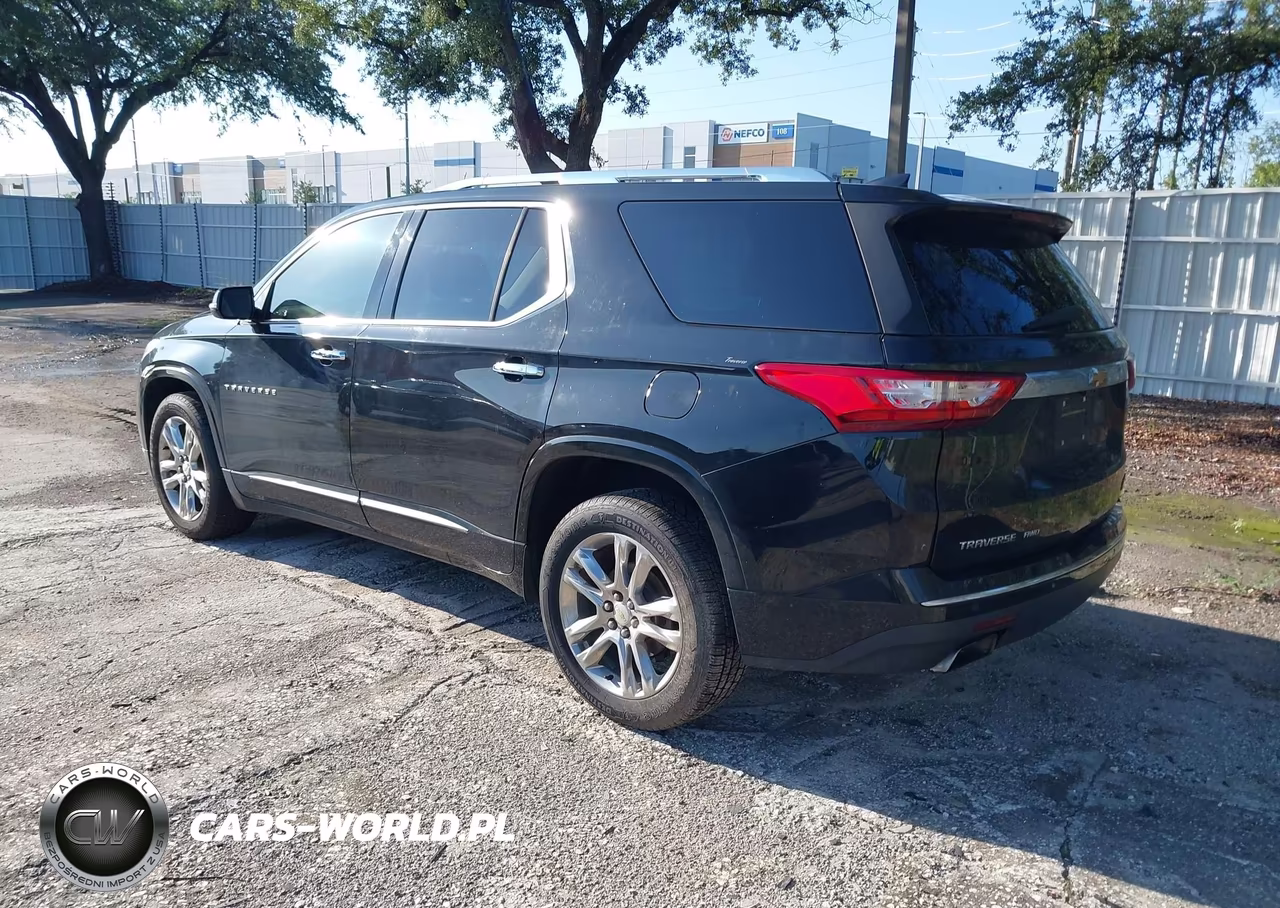 2018 Chevrolet Traverse High Country VIN:1GNEVKKW2JJ221753 - 3
