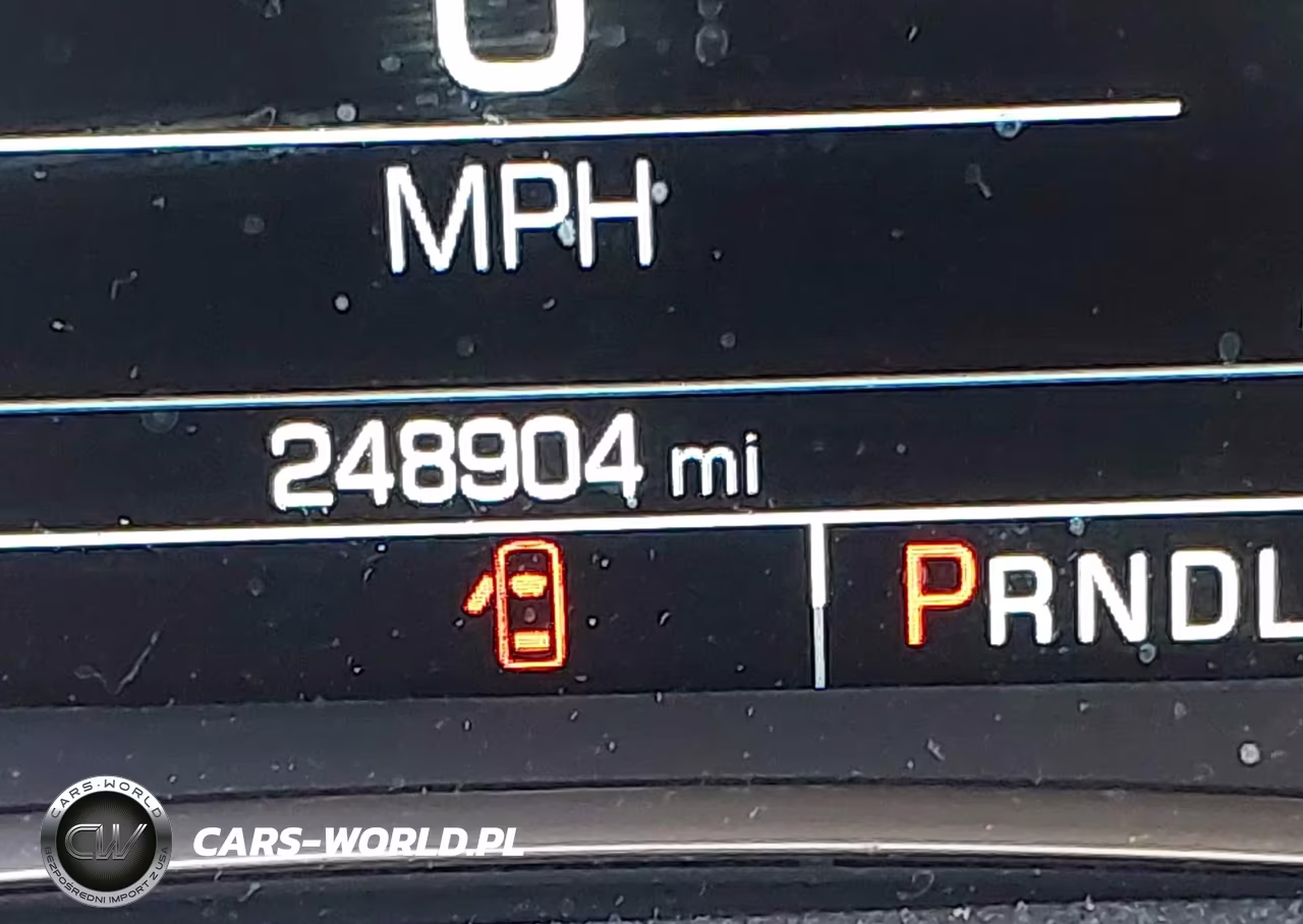 2018 Chevrolet Traverse High Country VIN:1GNEVKKW2JJ221753 - 7
