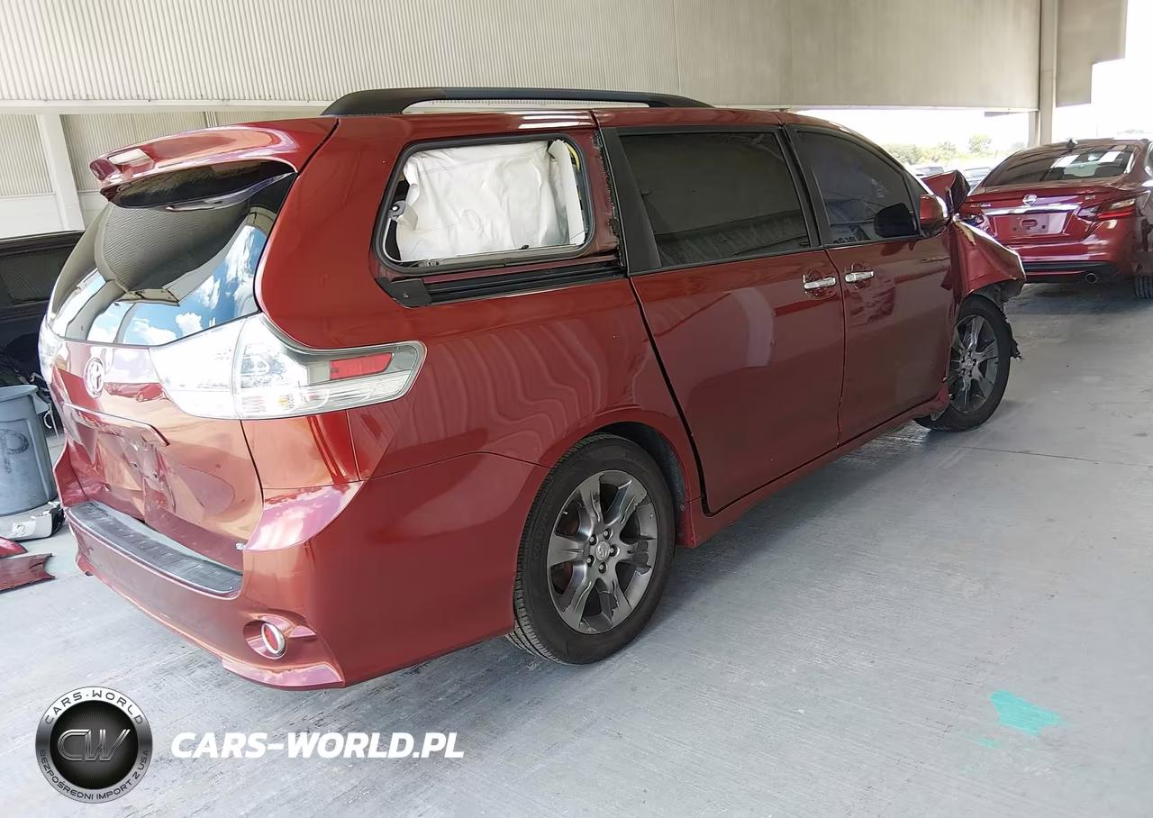 2014 Toyota Sienna Se 8 Passenger VIN:5TDXK3DC6ES481889 - 4